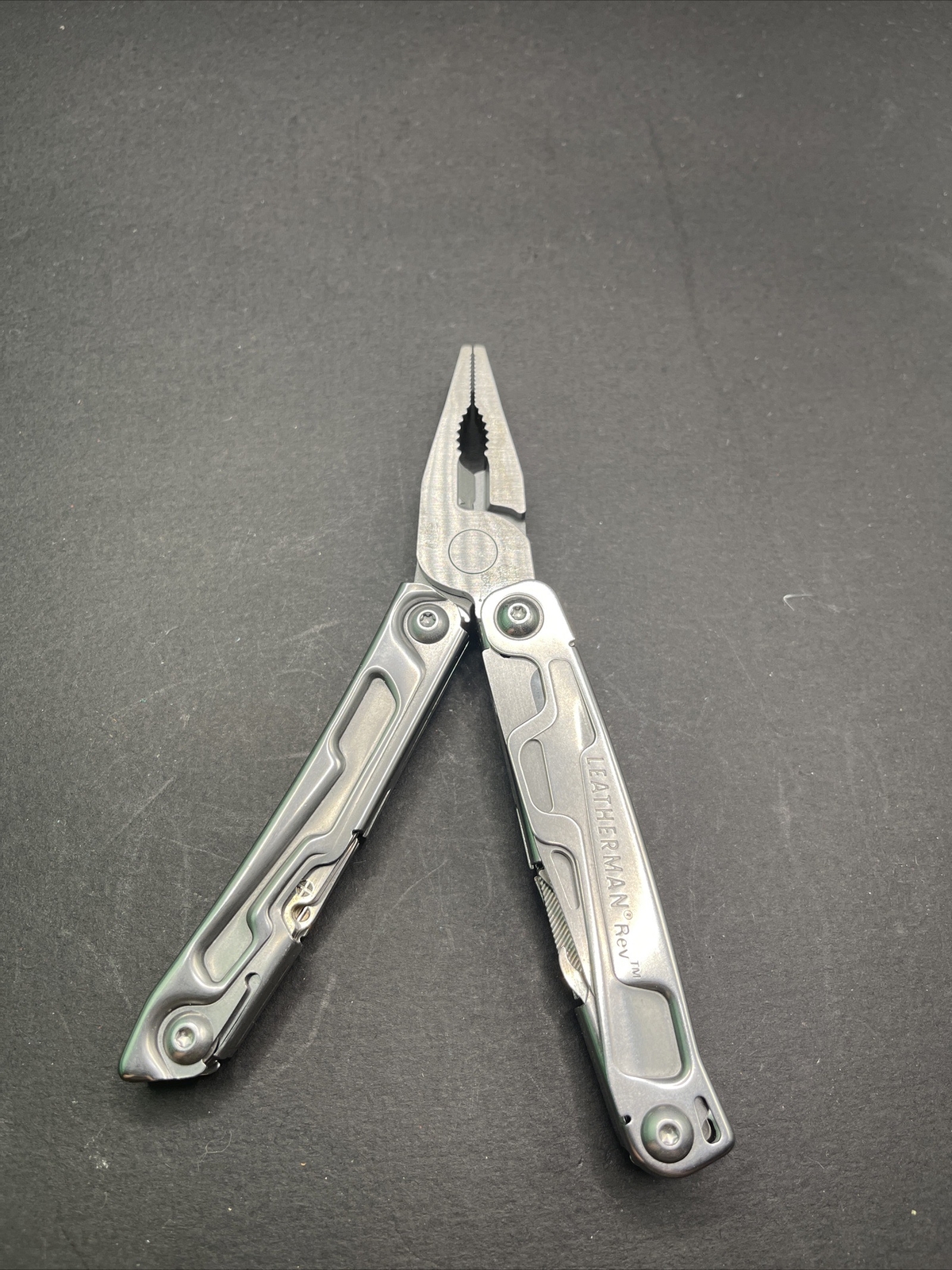 Leatherman Rev Stainless Steel High Functional Multitool Pocket Size Knife