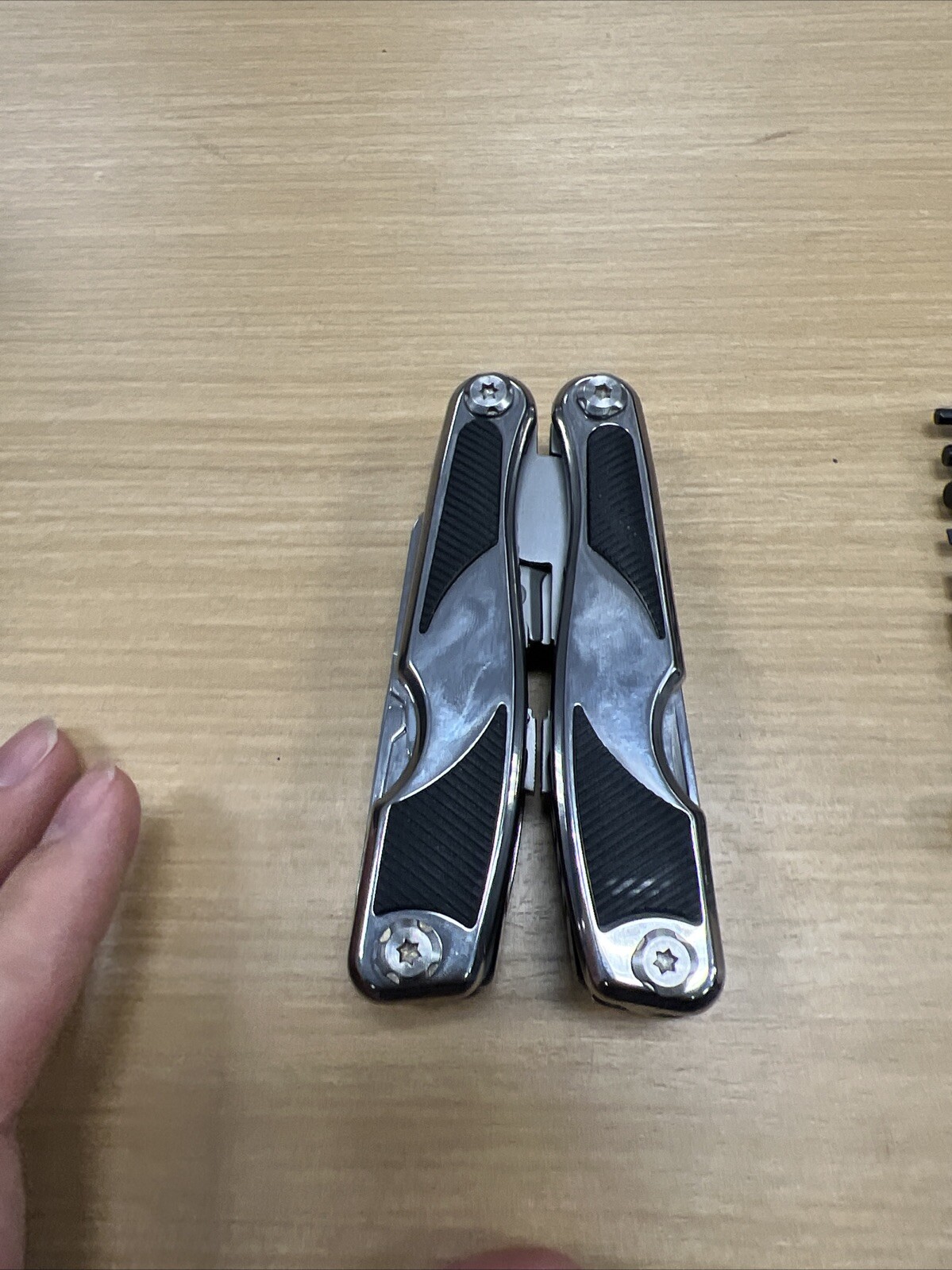 Pliers-14 IN 1-Multi tool Kit folding pocket tools w/sheath belt FULL size steel