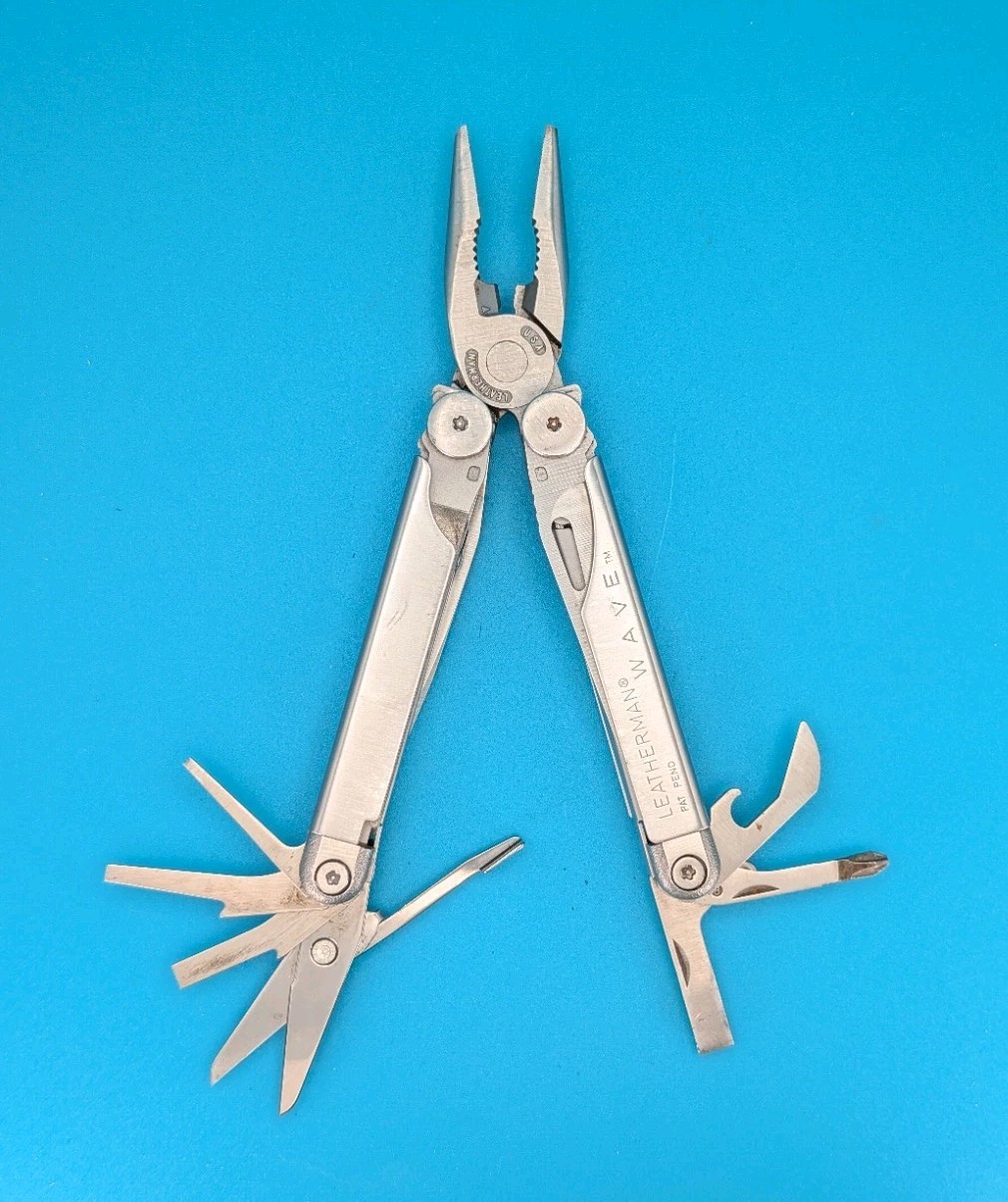 Vintage Leatherman Wave Original Multi Tool! , Dated 0301 (MAR, 2001)
