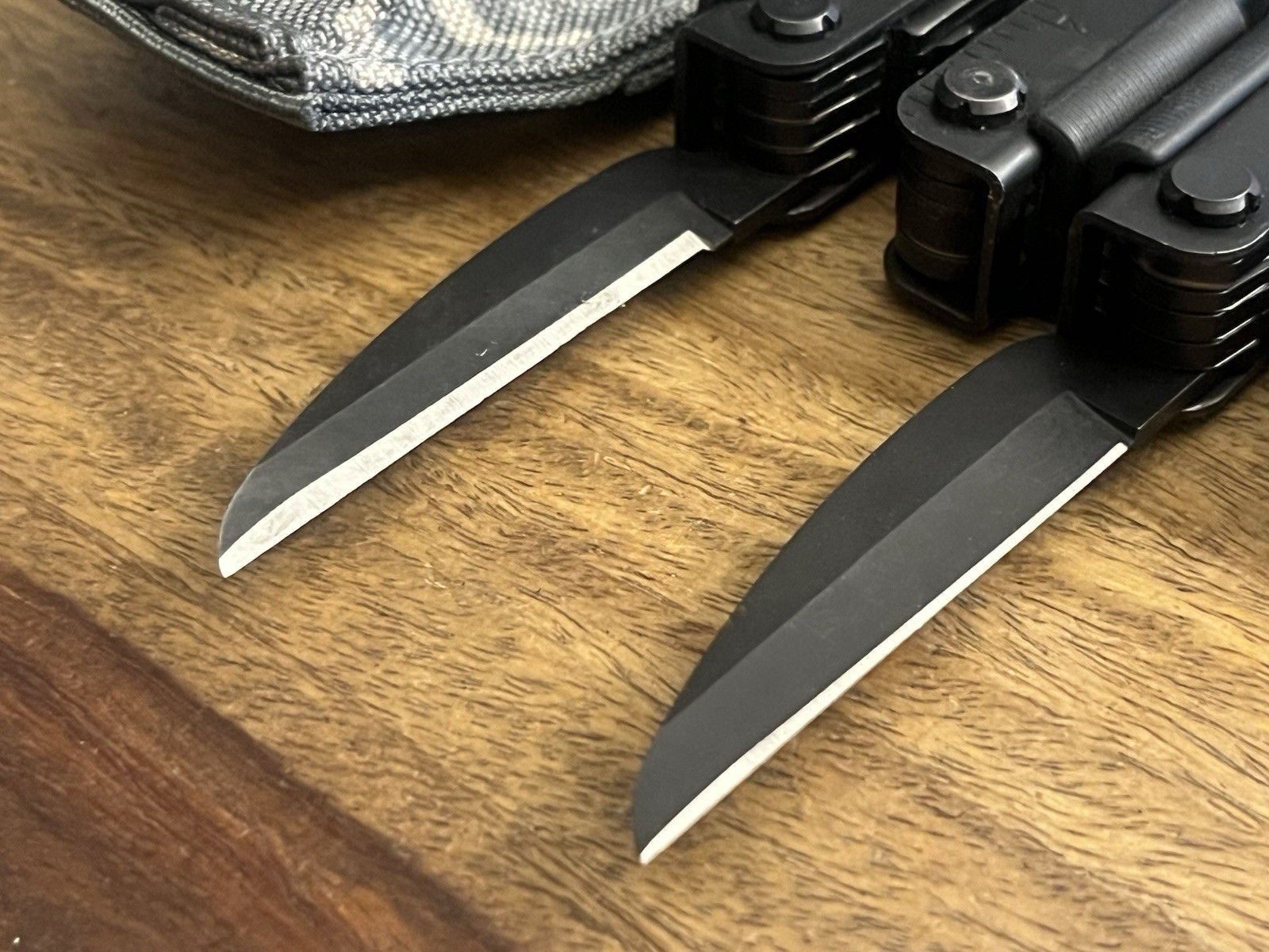 -USA- Gerber Multi Tool MP600 SUPER Nice! w/Gerber Sheath TSA Confiscated Lot 2