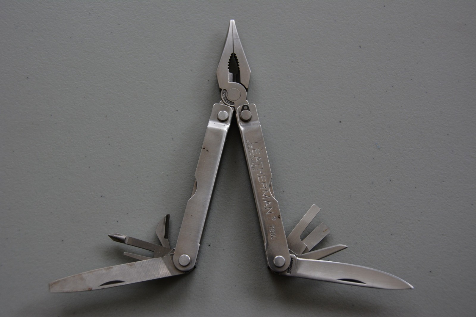 Vintage Leatherman Pocket Survival Tool PST Multi-Tool with Leather Sheath