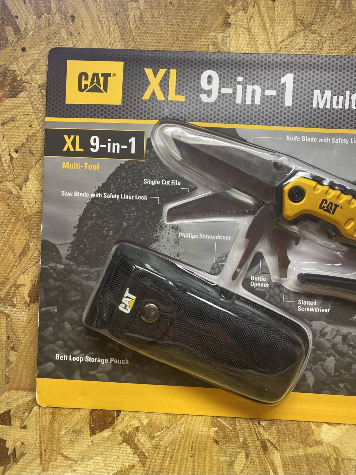 CAT XL 9-in-1 Multi-Tool, Full Size Knife Blade and Pliers, Carrying Case