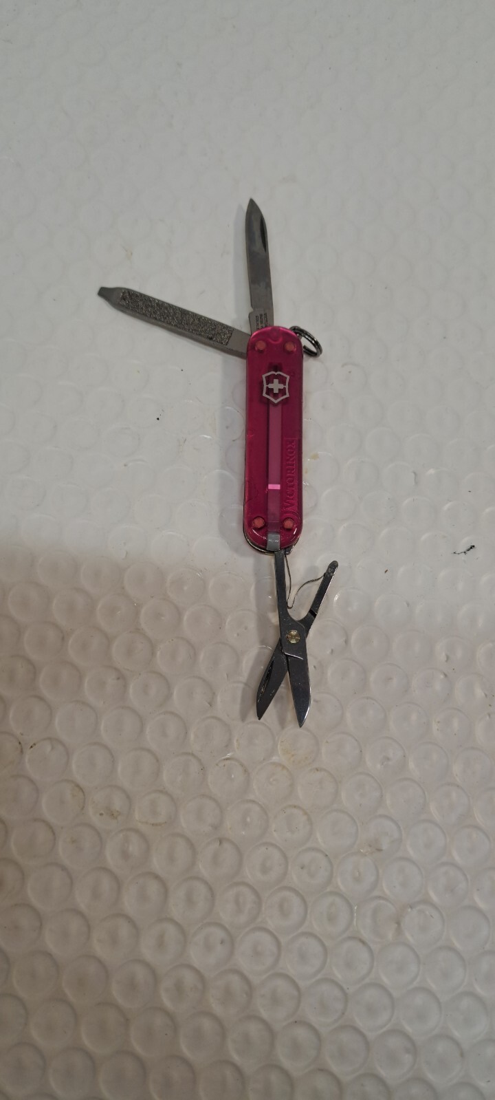 VICTORINOX CLASSIC SD 58MM SWISS ARMY KNIFE POCKET KEYCHAIN TRANSLUCENT PINK