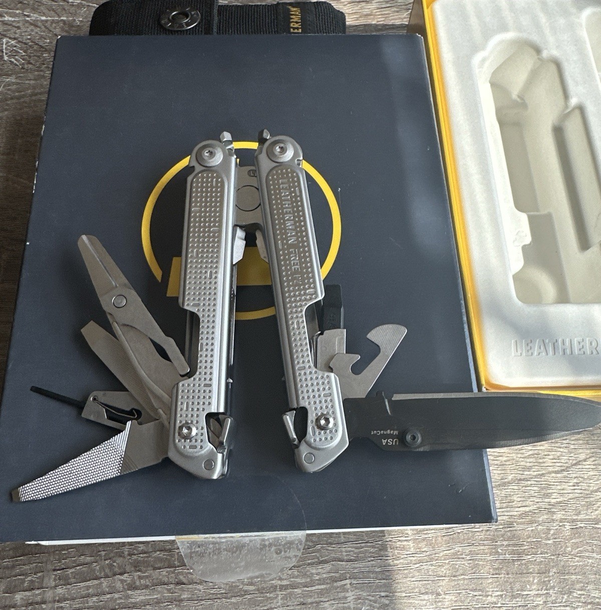 Leatherman FREE P2 Multitool with Arc Magnacut Blade And More