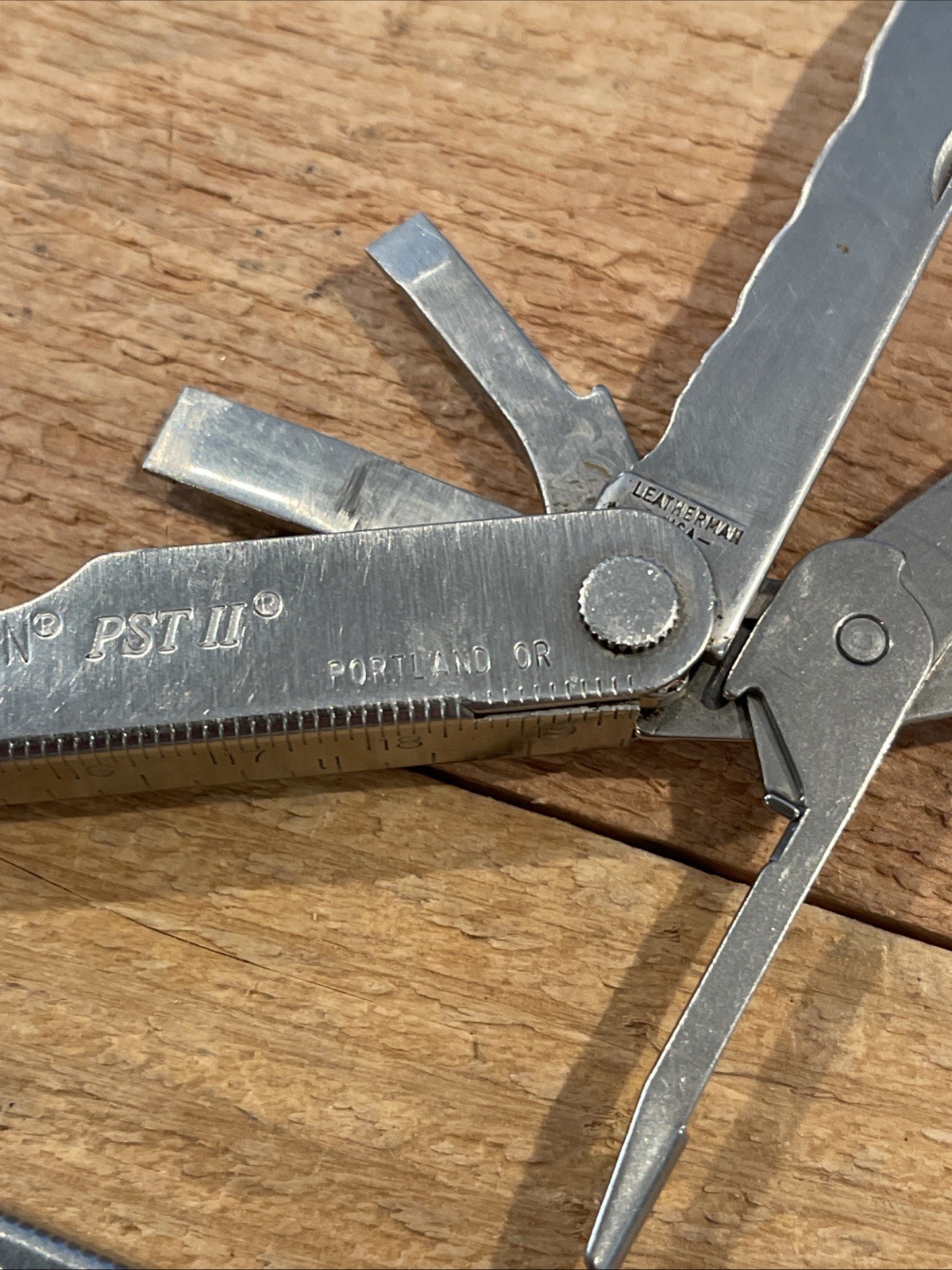 Vintage Leatherman USA PST II Nice Used Condition Scissors Knife File Phillips ￼