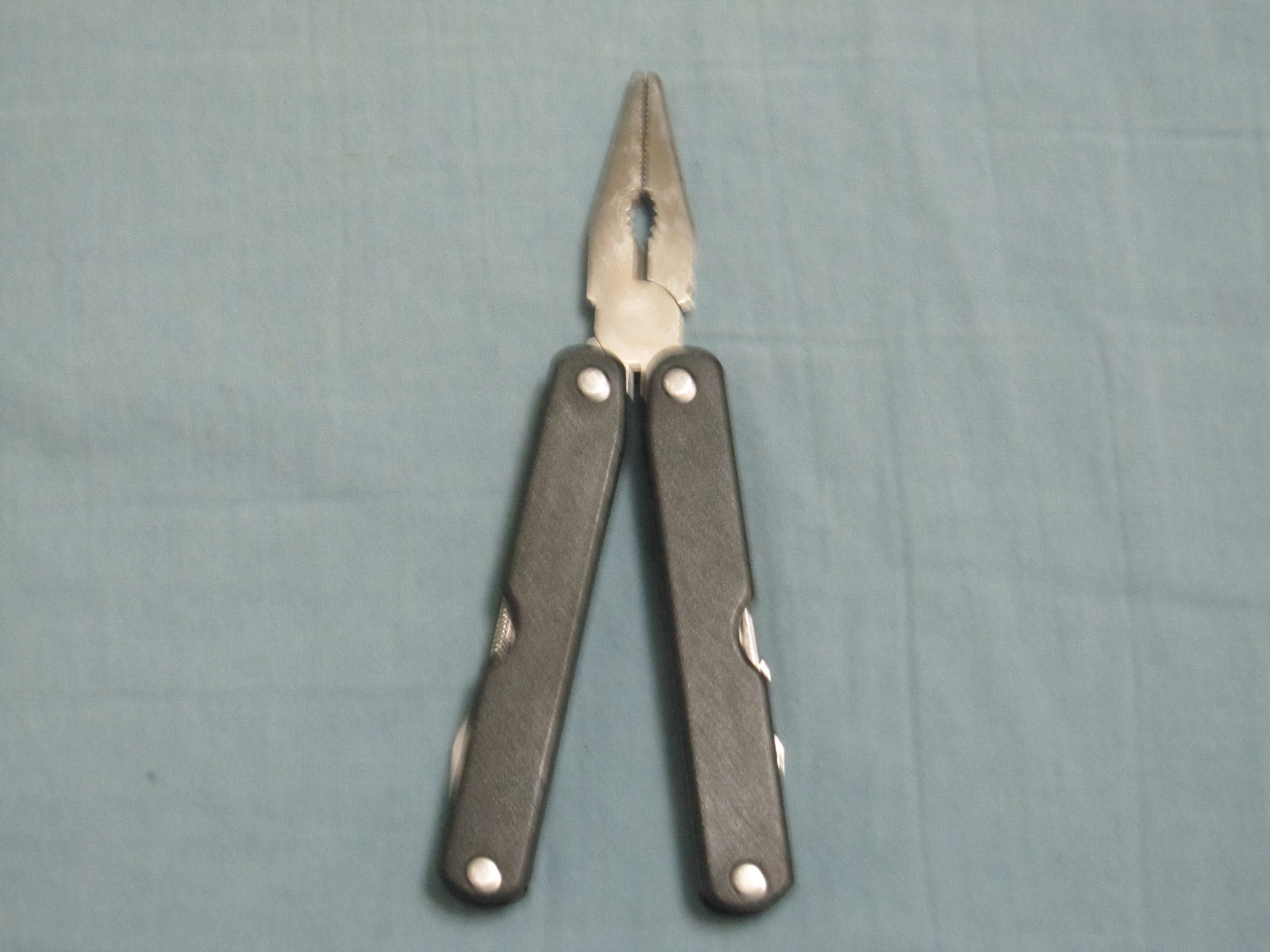 Barlow Stainless Black Folding Multi-Tool