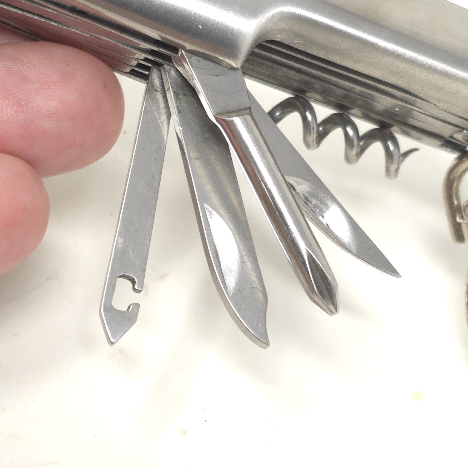 Beretta Multi-Tool Pocket Tool with LED JK81OAO2 W/Belt Sheath *READ*