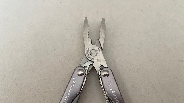 Leatherman Squirt P4 Vintage Gray Multi Tool Pliers,Knife,Keychain – Great