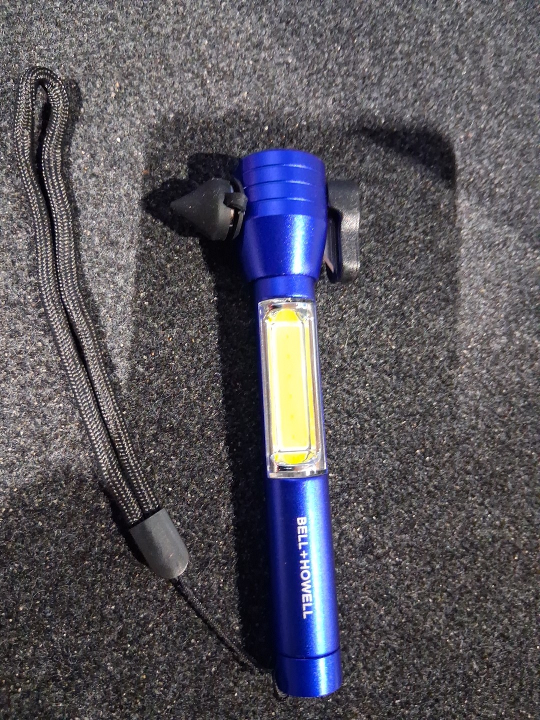 Brand New In The Box Bell Howell Super Bright Compact Multi Tool FlashLight (A2)