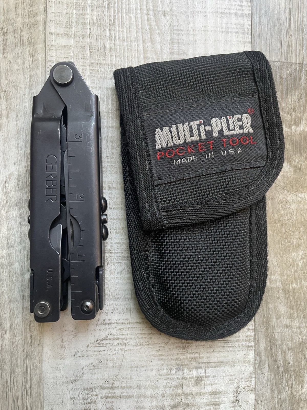 Gerber Multi Plier Pocket Tool Kit ,very Good Condition.