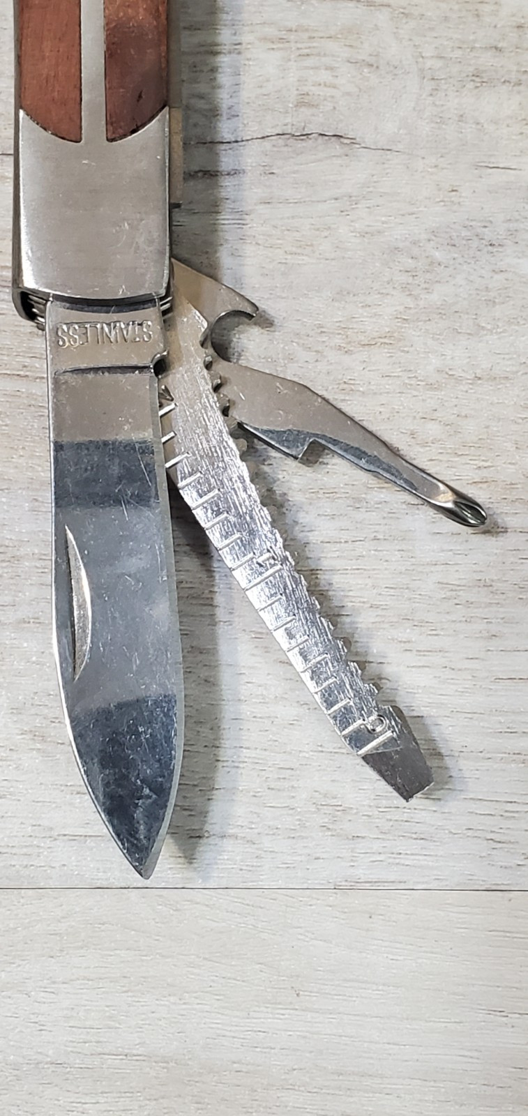 Sheffield Axe Multi Tool Camping Knives Utility Phillips Screwdriver Hammer 12/1