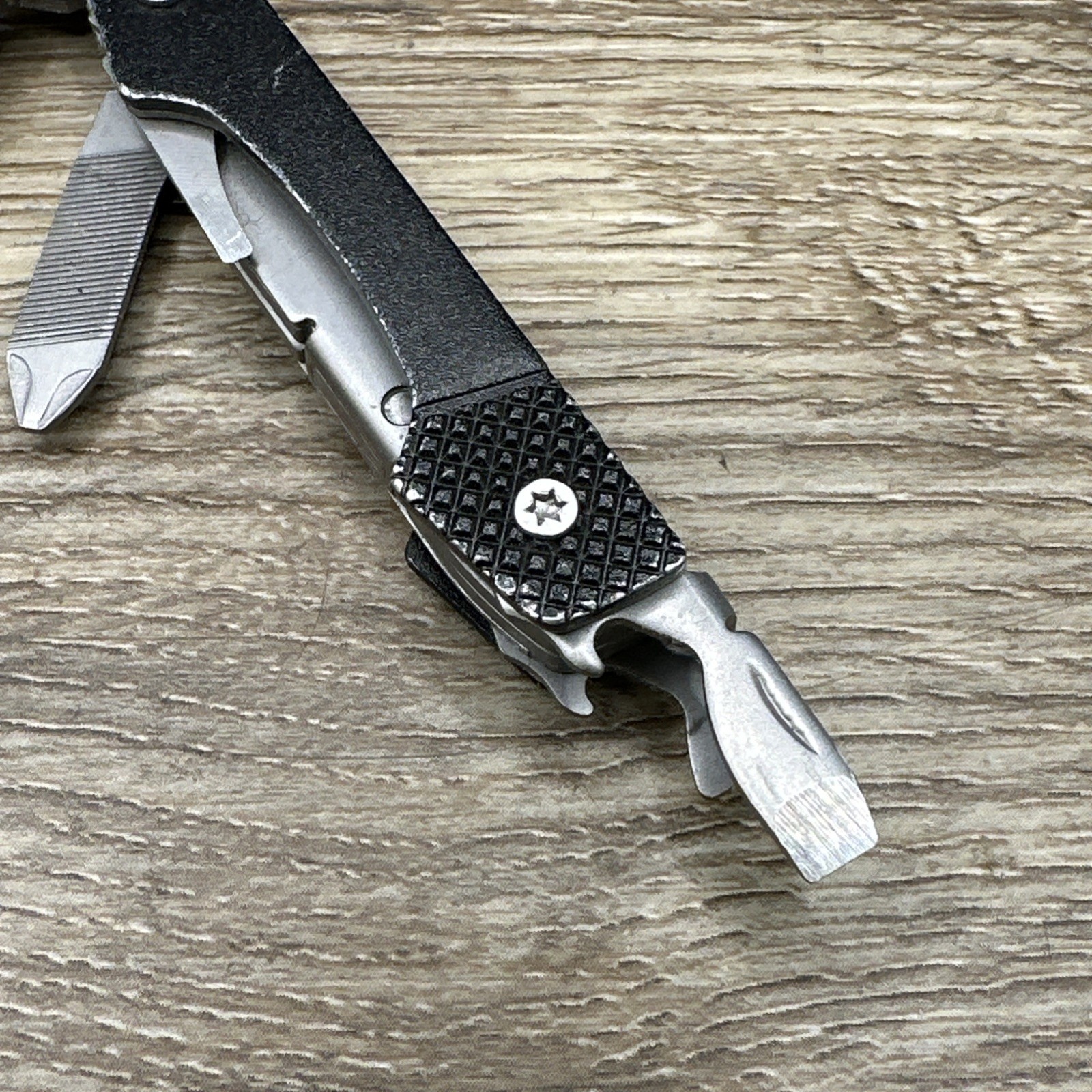 Gerber Vise Multi Tool Multitool Knife Pliers Folding EDC Tool