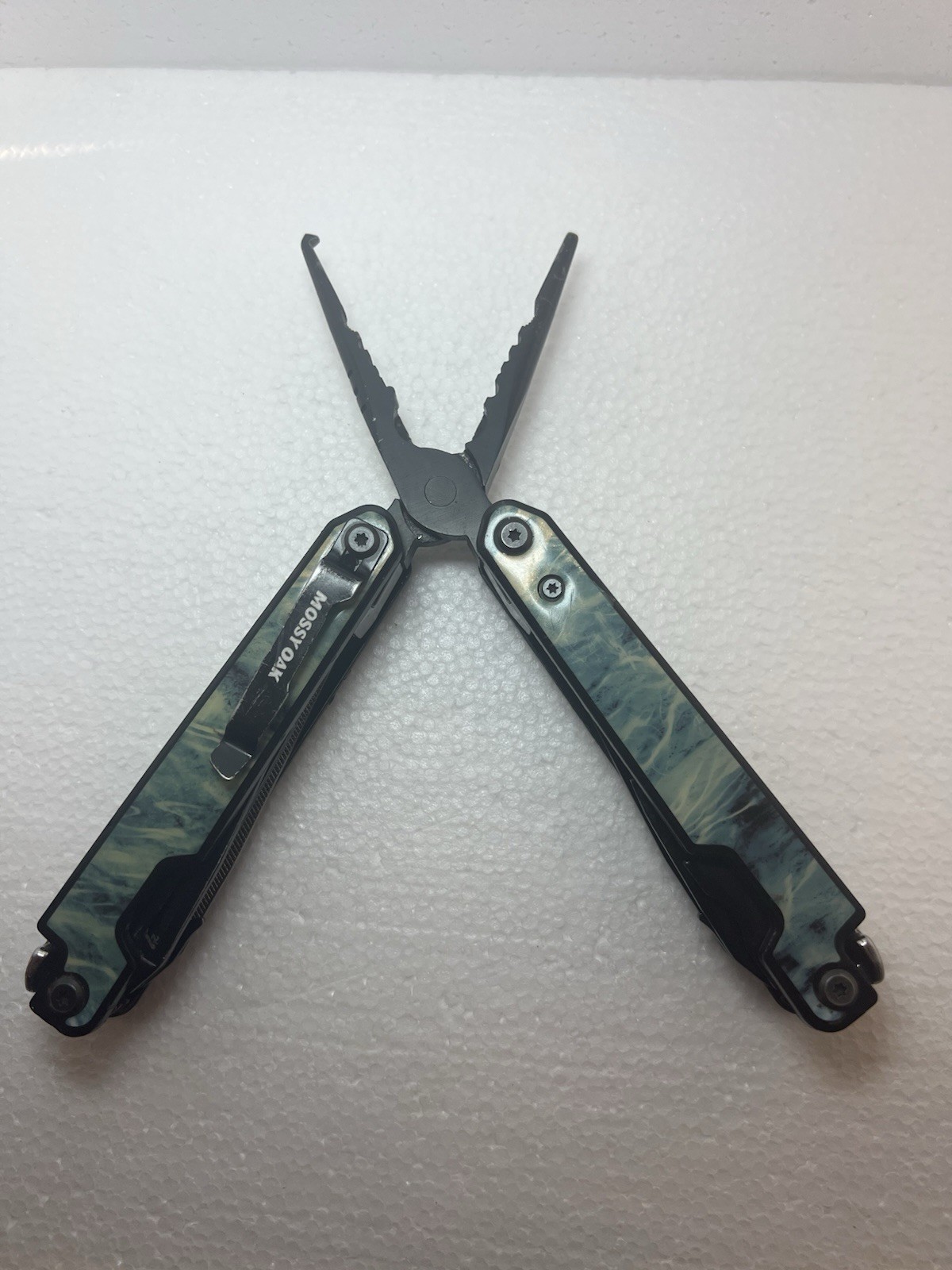 Mossy Oak Multi Tool Preowned Fishing Hunting