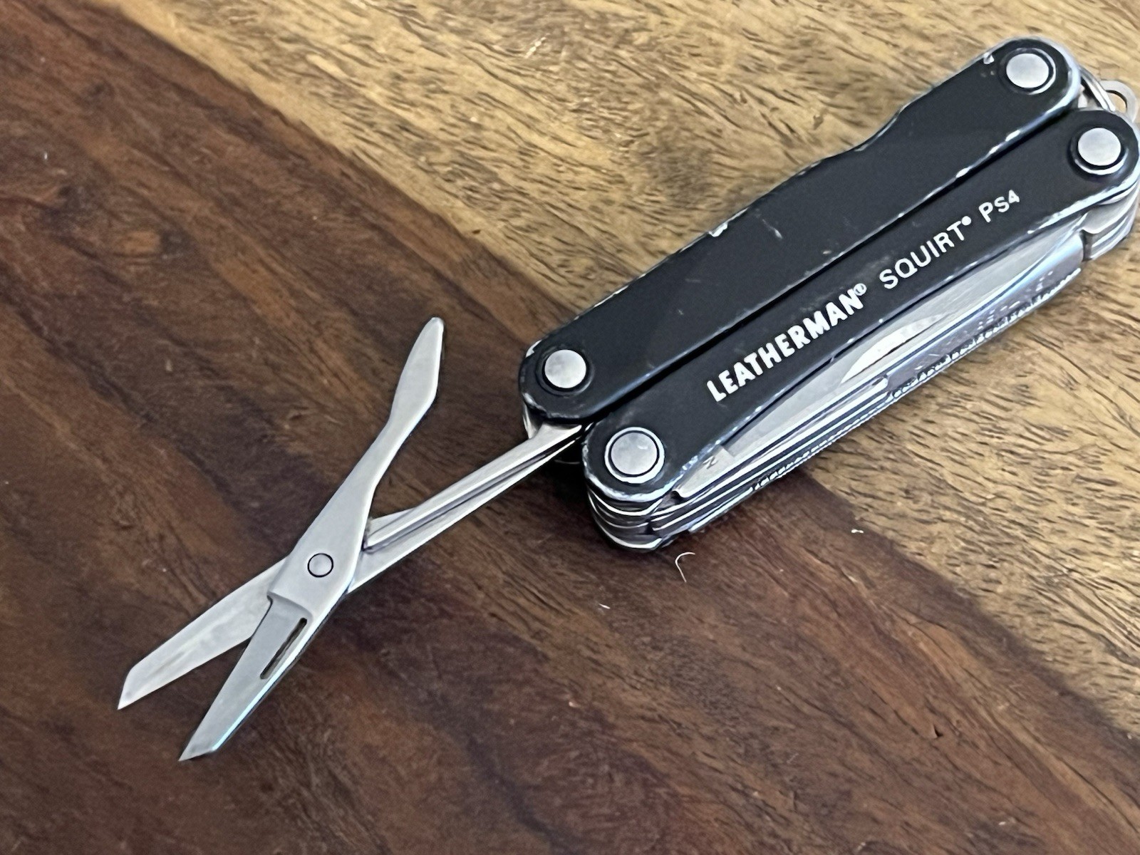 RETIRED Leatherman Squirt PS4 MultiTool Black DISCONTINUED SUPER NICE!