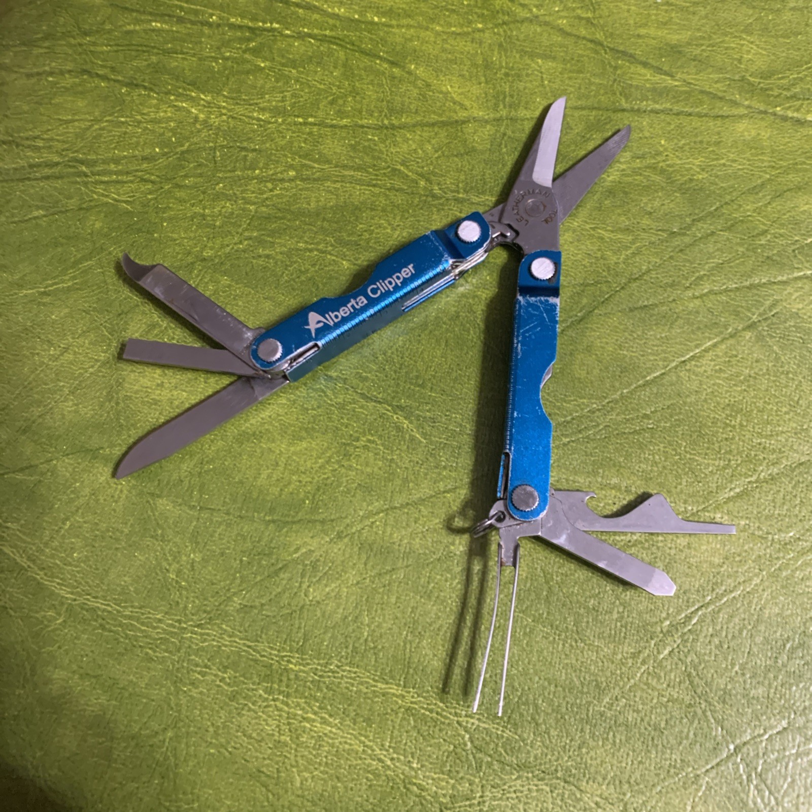 Leatherman Micra Mini Multi-Tool – Blue Anodized Alberta Clipper See Pics