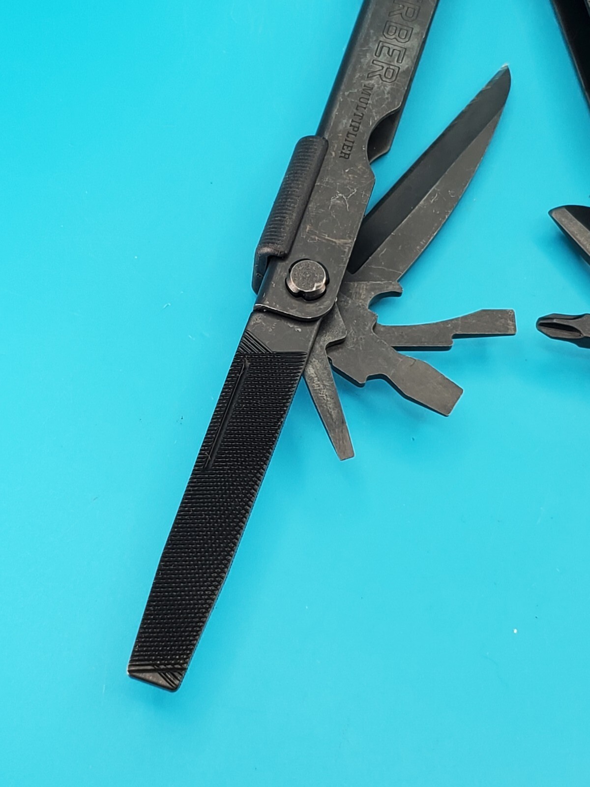 Gerber MP600 Black Oxide Multi-Tool Needle Nose Pliers!