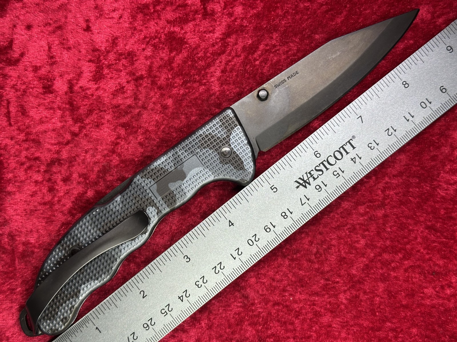 Victorinox Evoke BSH Alox Navy Camo Large Swiss Army Knife w/Pocket Clip (623)