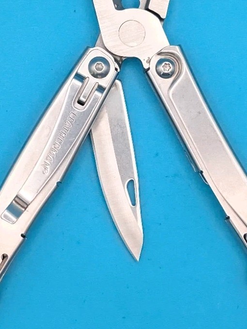 Leatherman Rev 3.8″ Multi-Tool, Stainless!