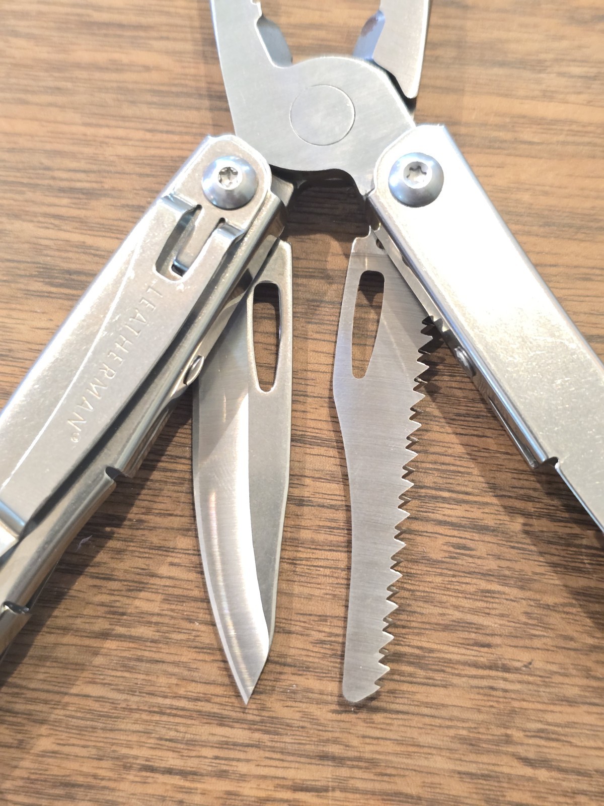 Leatherman Sidekick Multi-Tool, Knife, Pliers, Saw, Stainless With Sheath