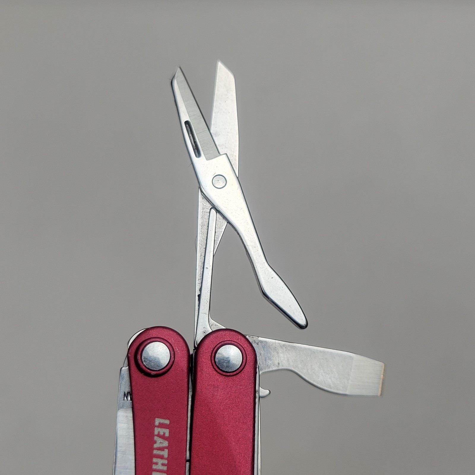 Leatherman Squirt PS4 Red Keychain Multi Tool Pliers Pocket Knife