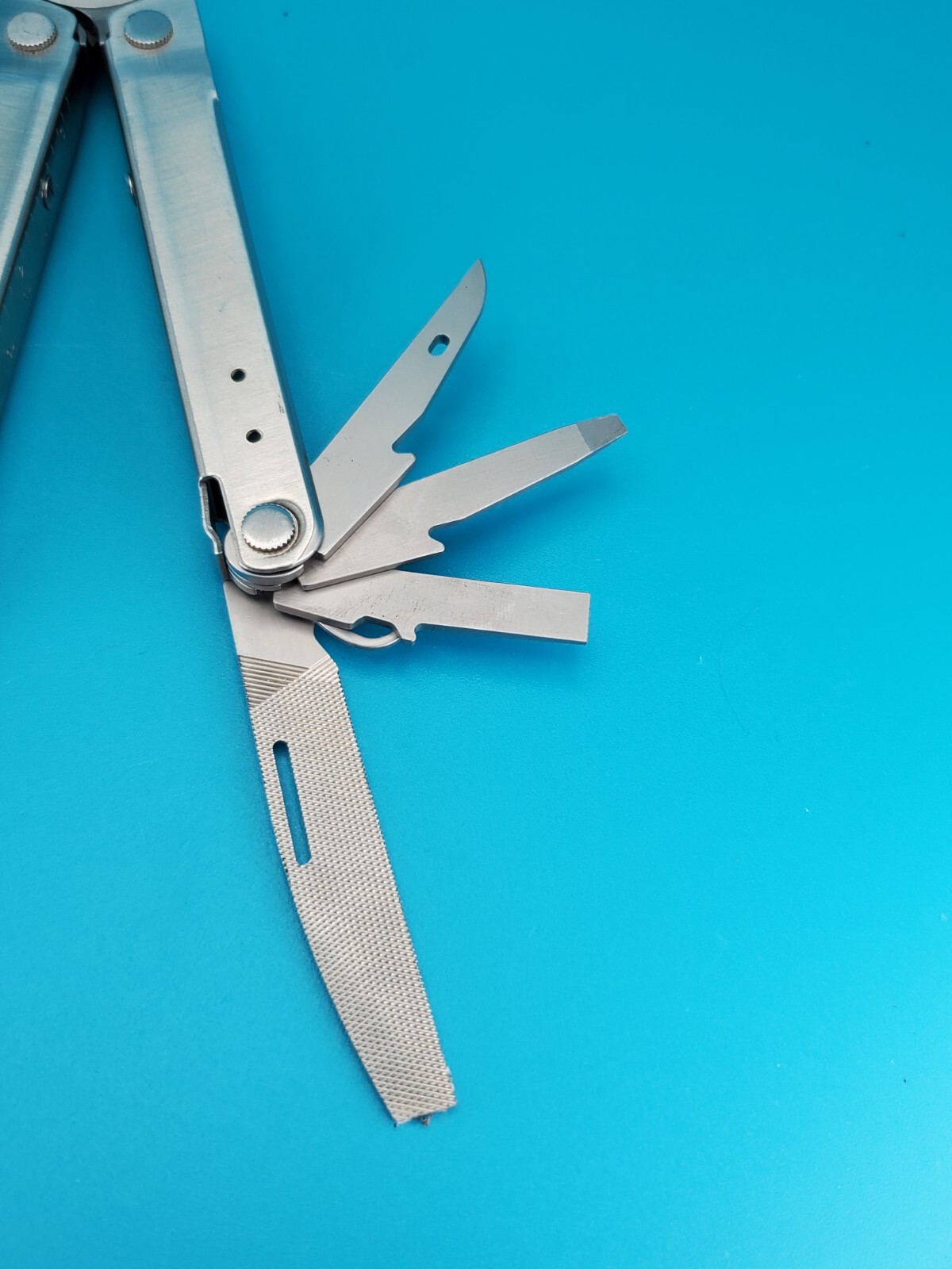 LEATHERMAN Bond Multitool, Stainless Steel Everyday Tool!