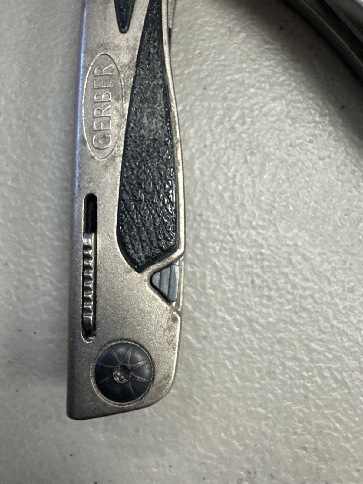 Gerber MP800 Urban Legend Multi-plier Excellent