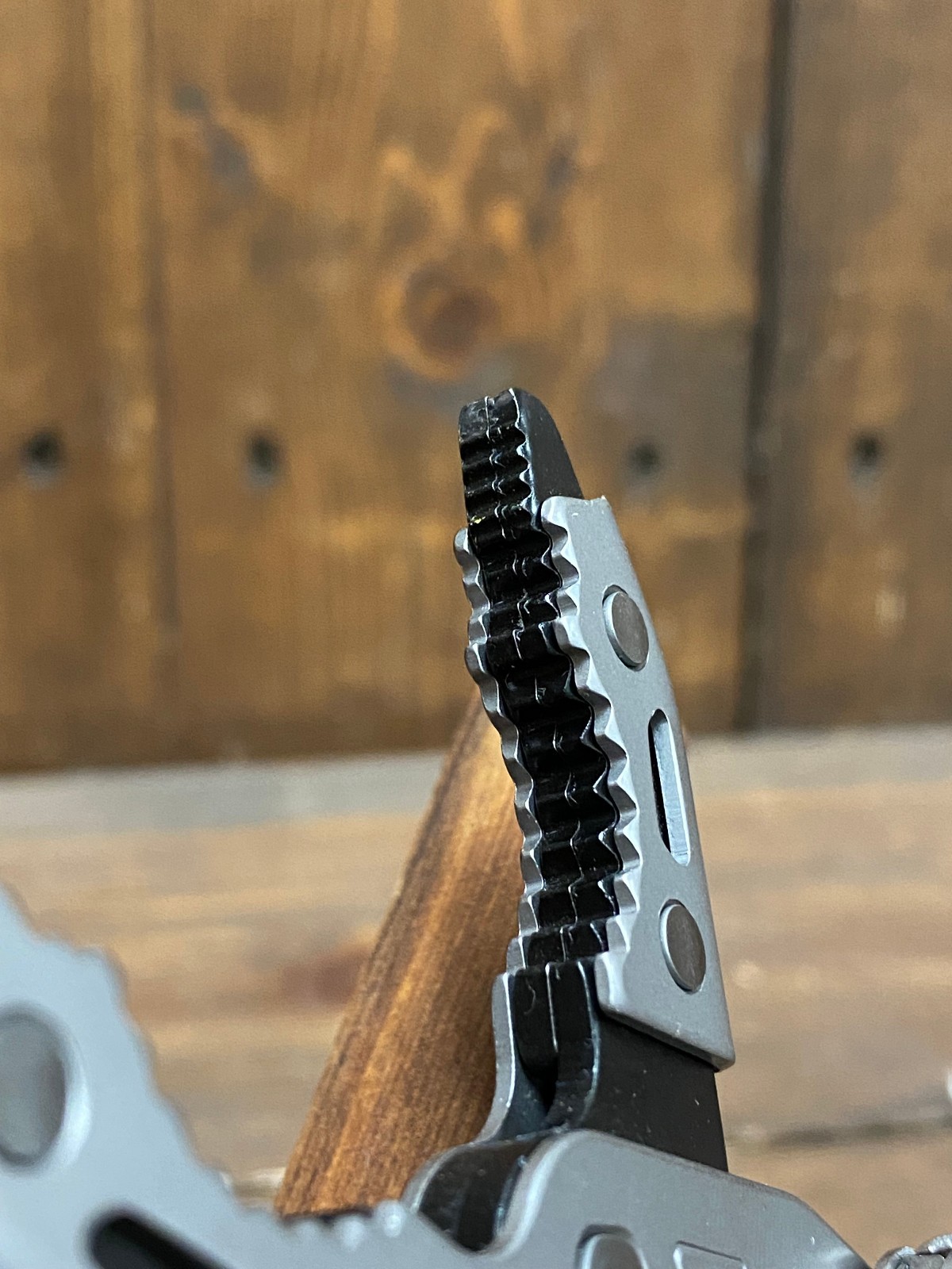 Gerber Dual Force Multi-Tool | 12 tools | 12oz | Stainless | 3.25″ Blade | Lock