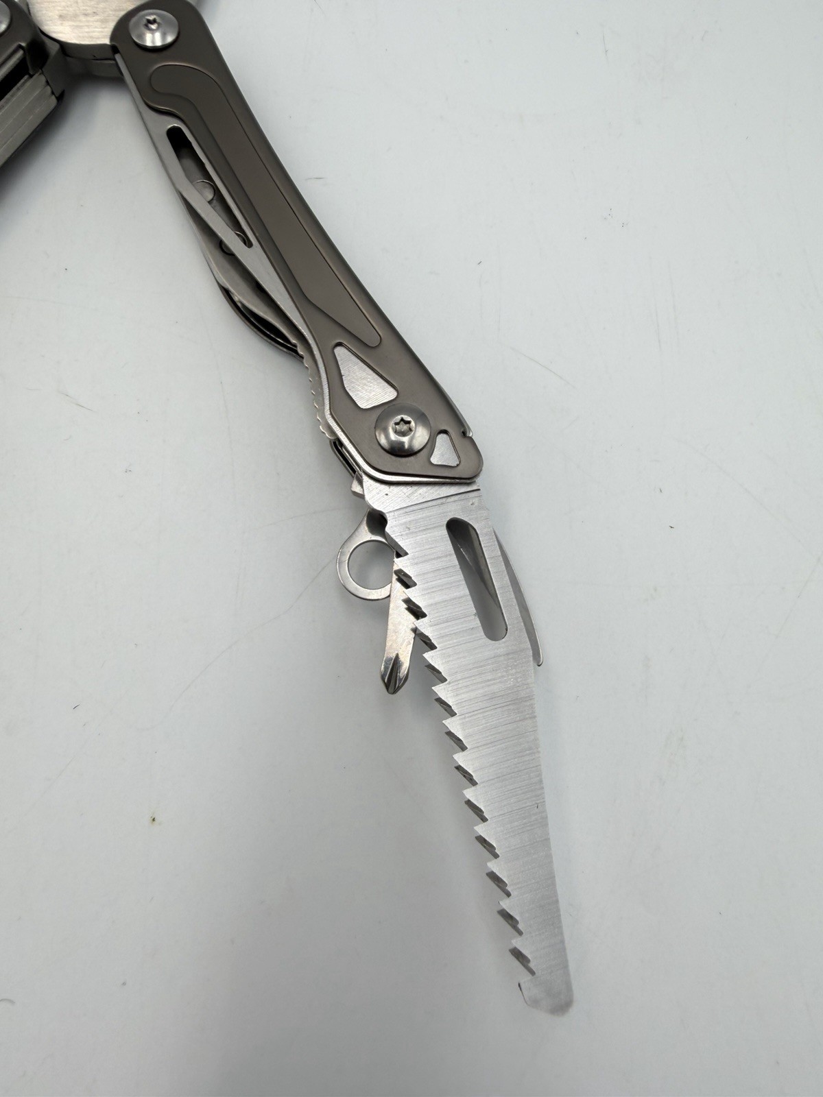 Cabelas Multi Tool Leathernan Excellent Condition Free Shipping