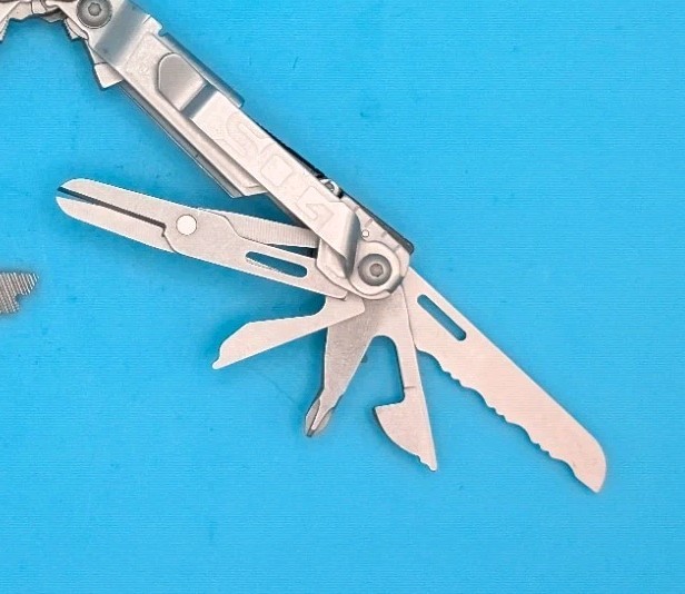 SOG PowerPint Tool Compact Lightweight Silver Multi-Tool!