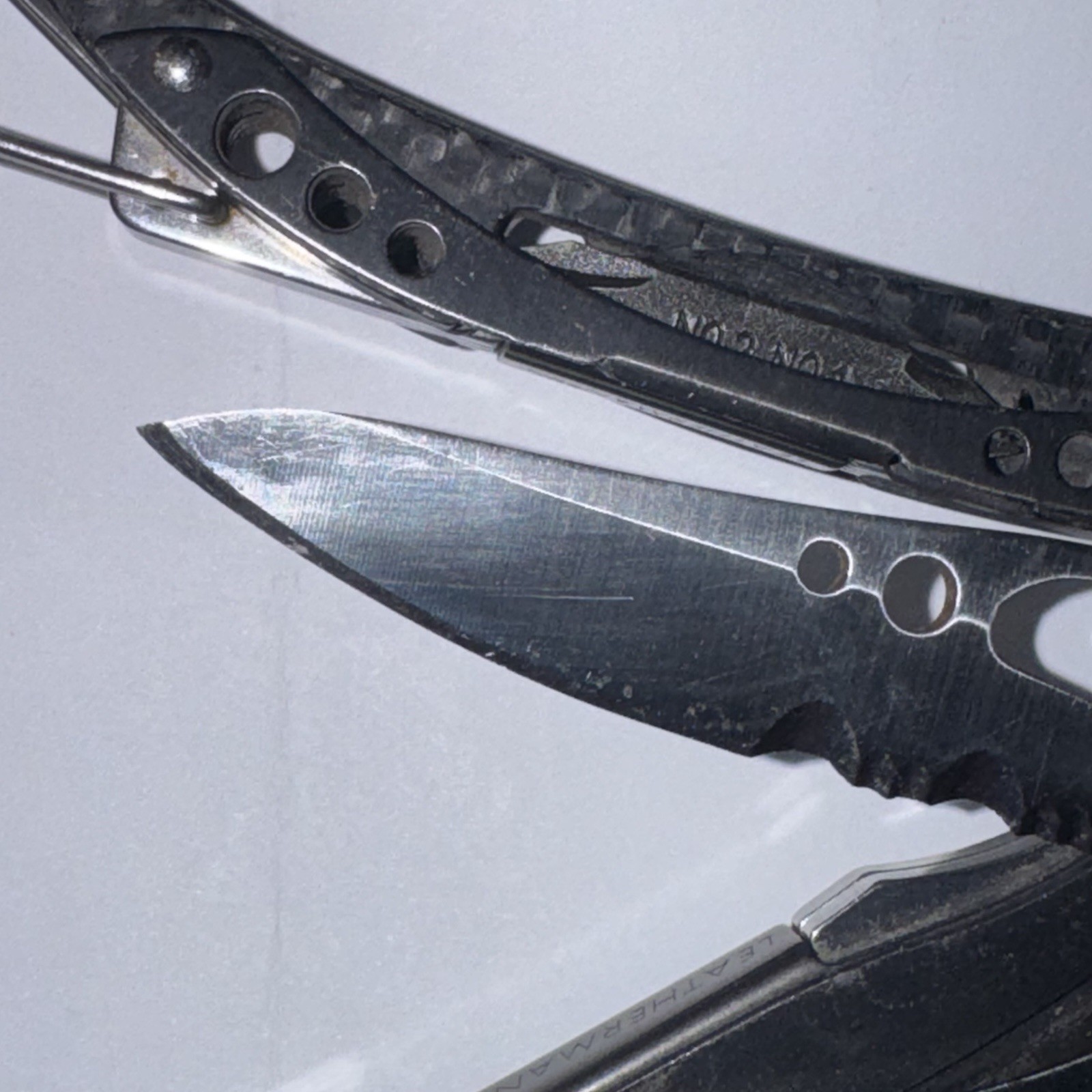 leatherman skeletool cx carbon fiber