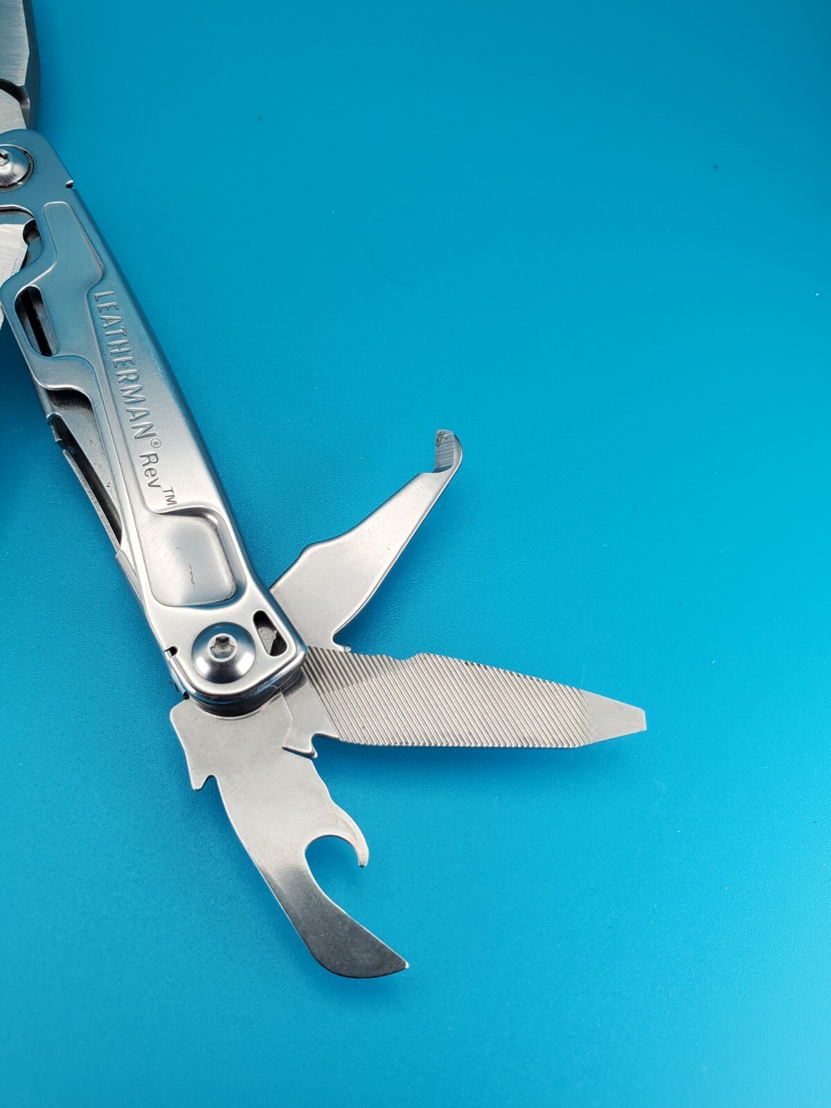 Leatherman Rev 3.8″ Multi-Tool, Stainless! NICE!