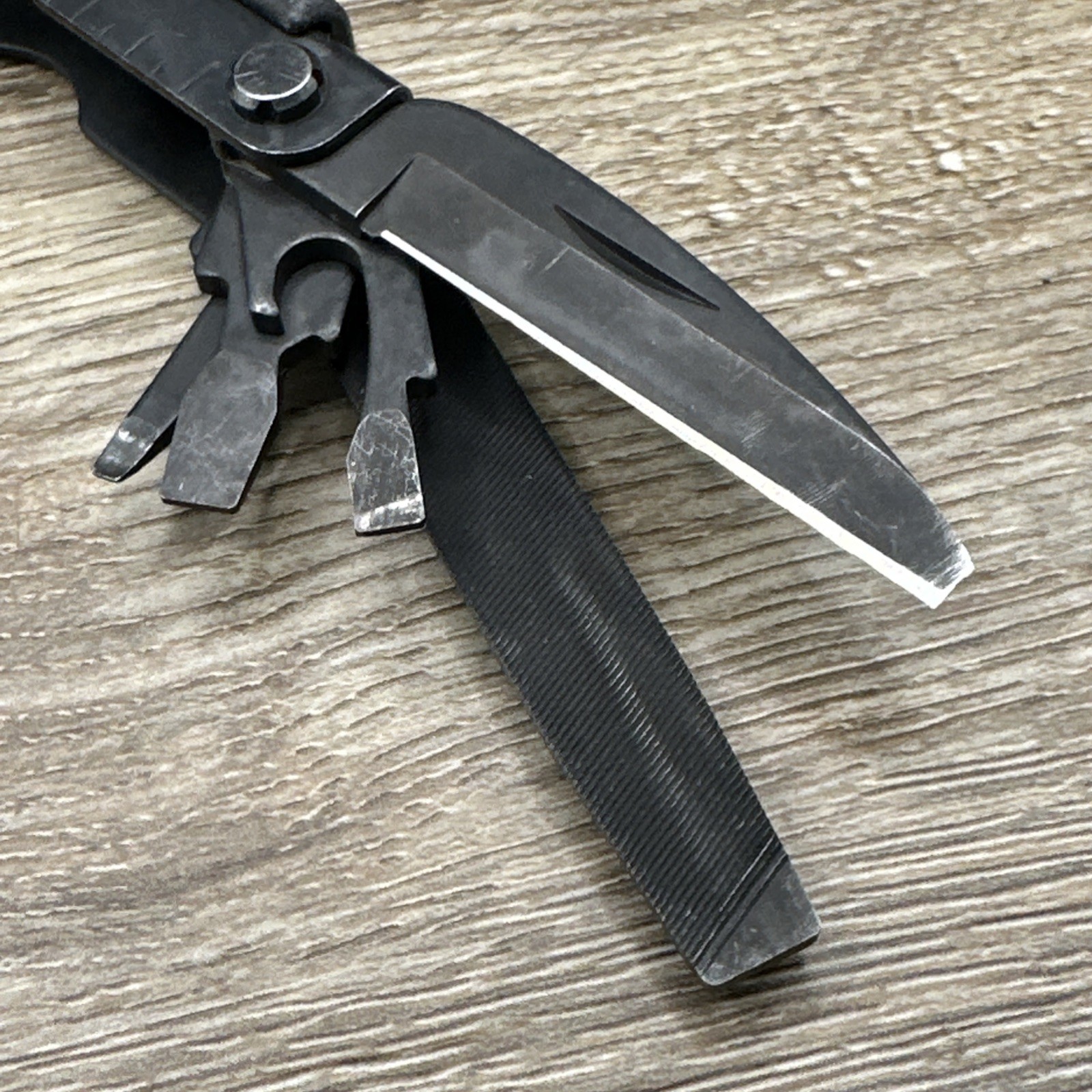 Gerber MP600 Multi-Plier 600 Multi-Tool – Black