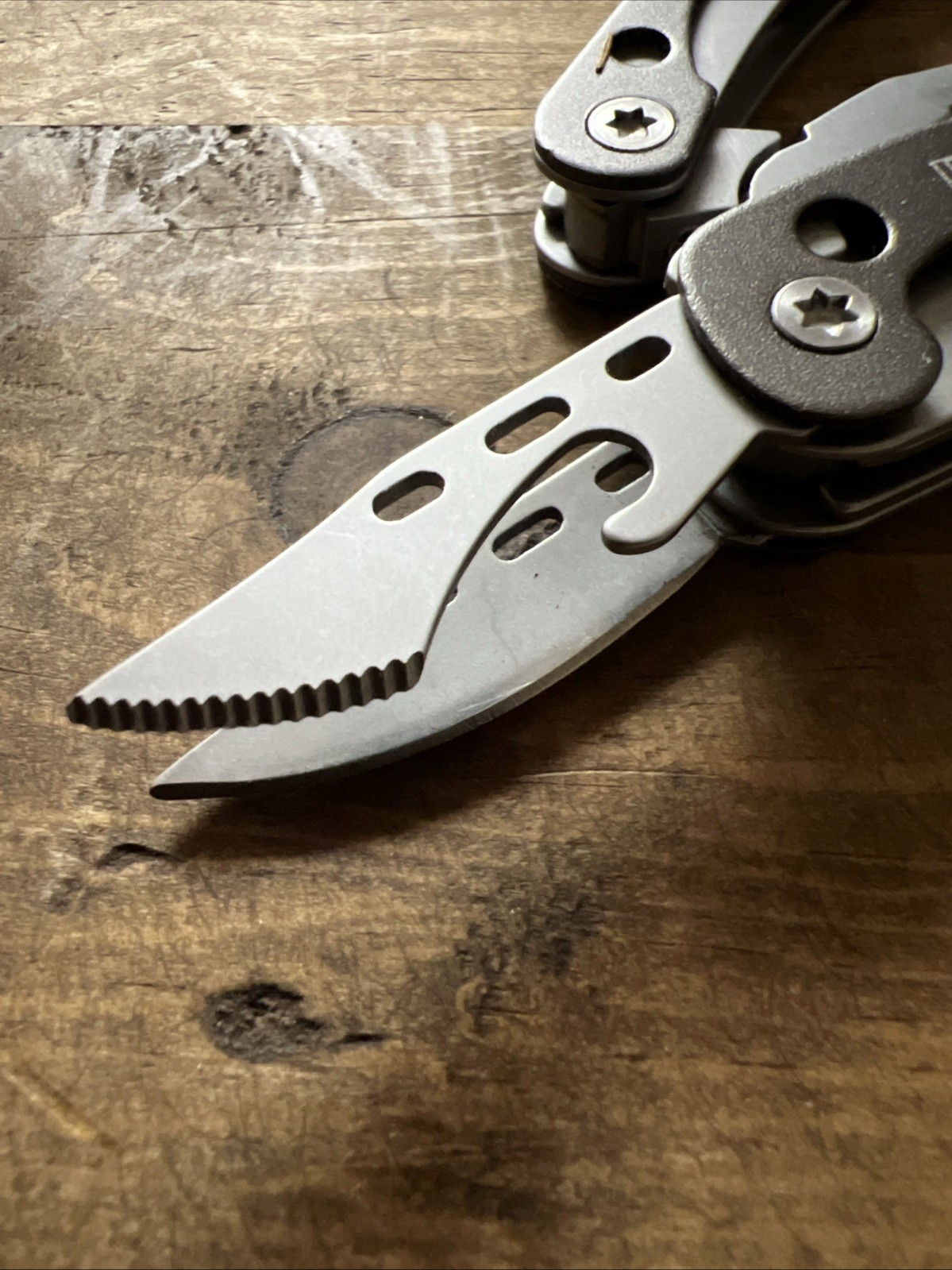 Hoffman Richter Mini Multitool 7-in-1 Knife Bottle Phillips Serrated Knife Plier