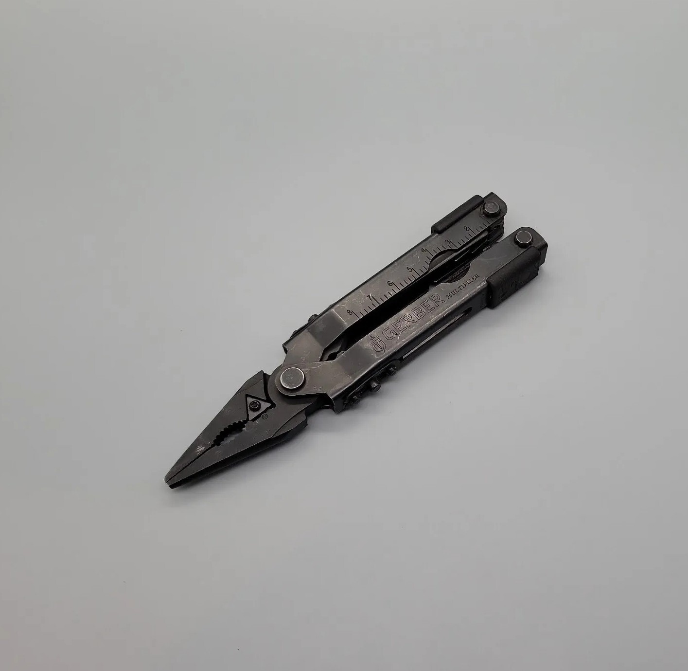 Gerber Multiplier MP600 Multi-Tool Black Needle Nose Pliers w/ Carbide Cutters