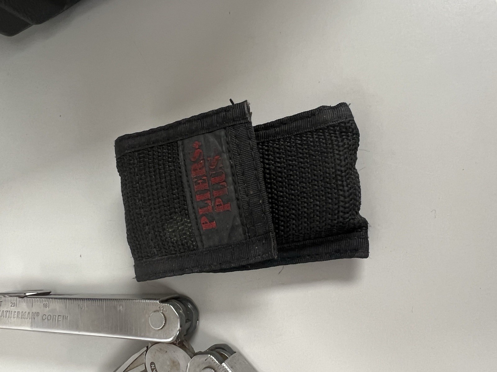 (2) Leatherman Juice C2 Multi-Tool, Knife, Red, Gray -one Sheath