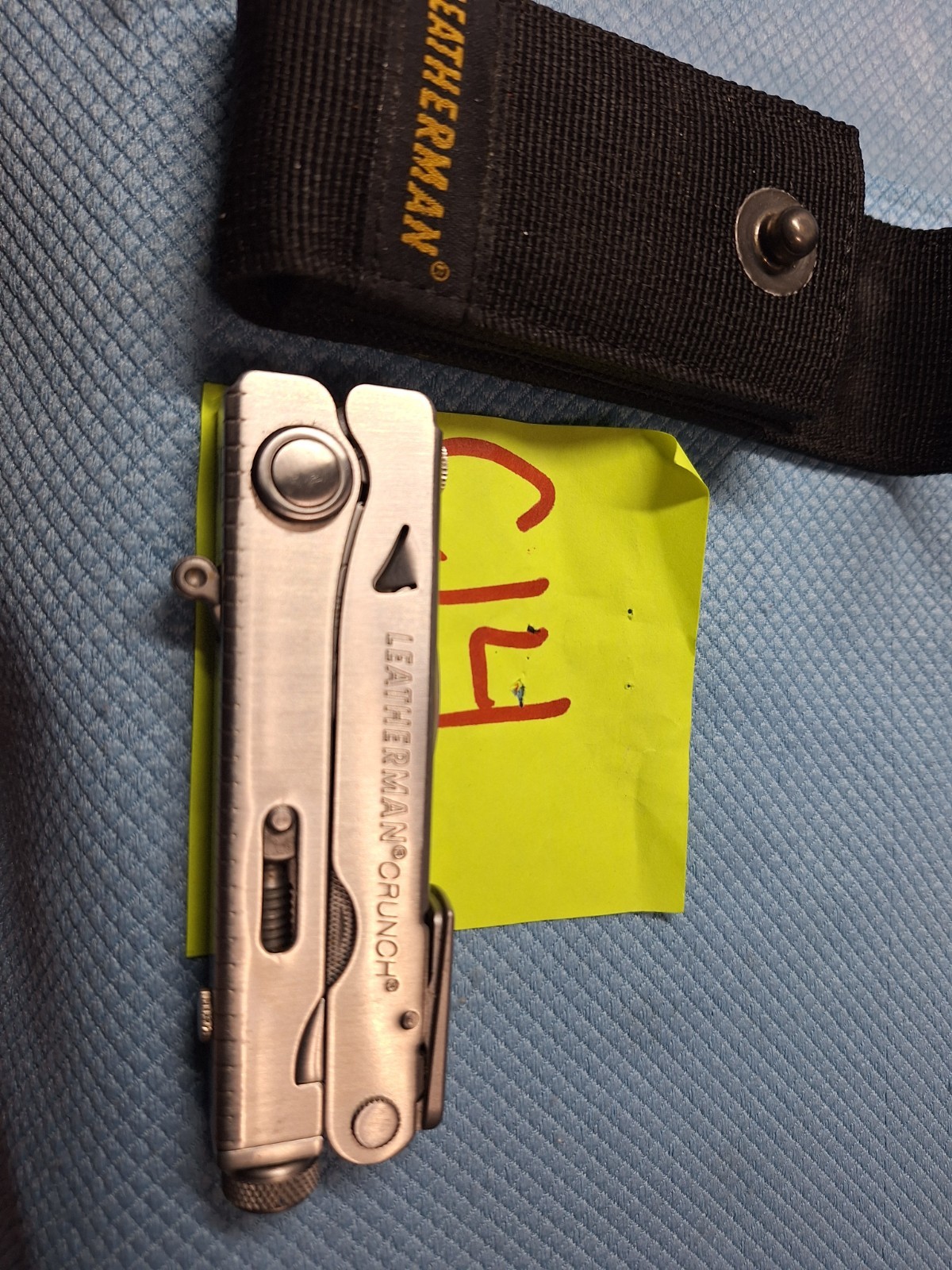 1 Leatherman CRUNCH Multi Tool FISHING Camping NEW OTHER LOC C14