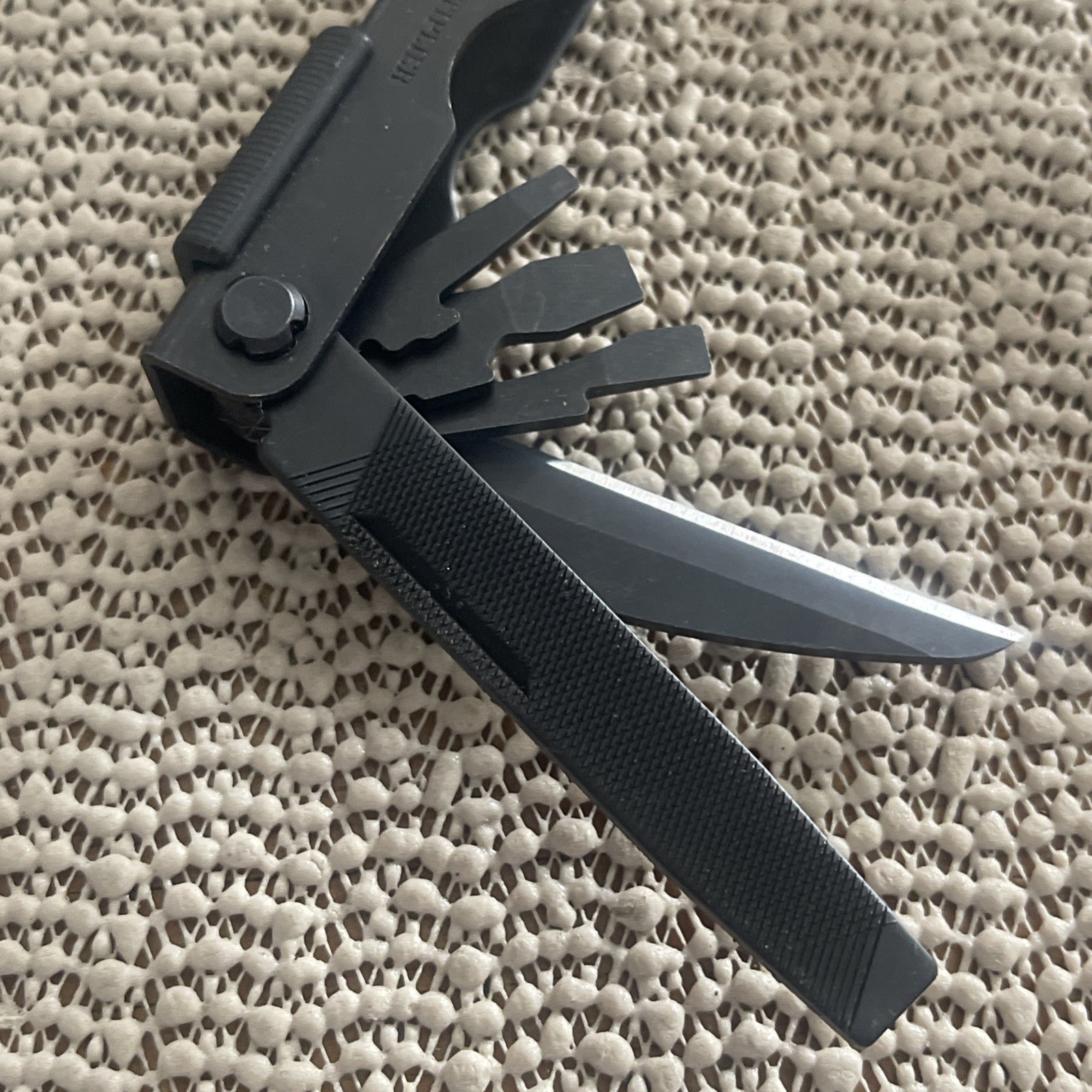 Gerber MP600 Black Oxide Multi-Tool Needle Nose Pliers