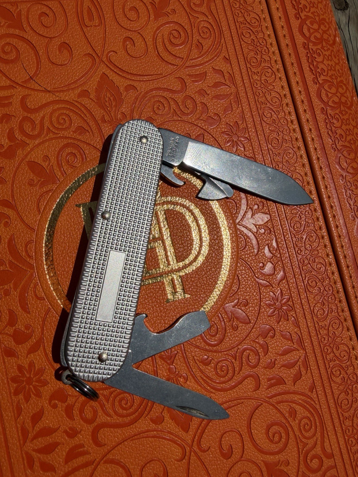 Rare Victorinox Sussie Officer’s Classic Alox 58mm Multi-Tool Switzerland Made