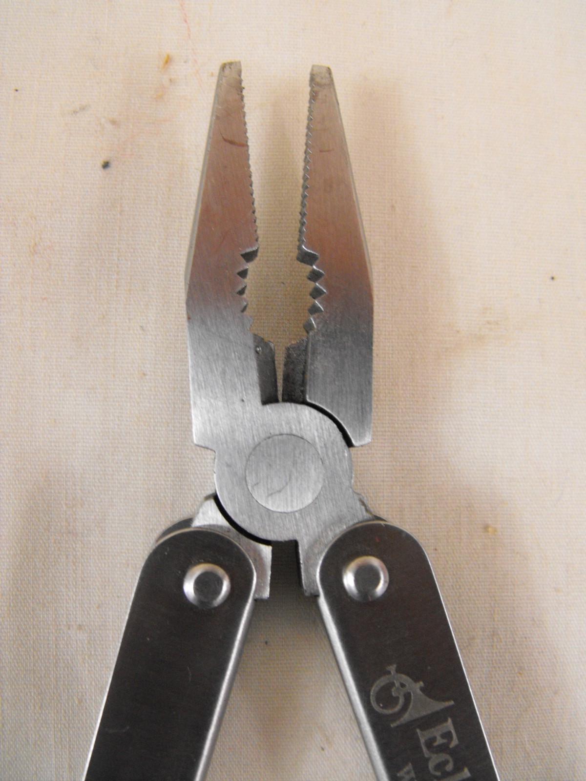 Foldable Pliers Multitool & 8 Blade Pocket Knife, 11 Tools with Case – NICE