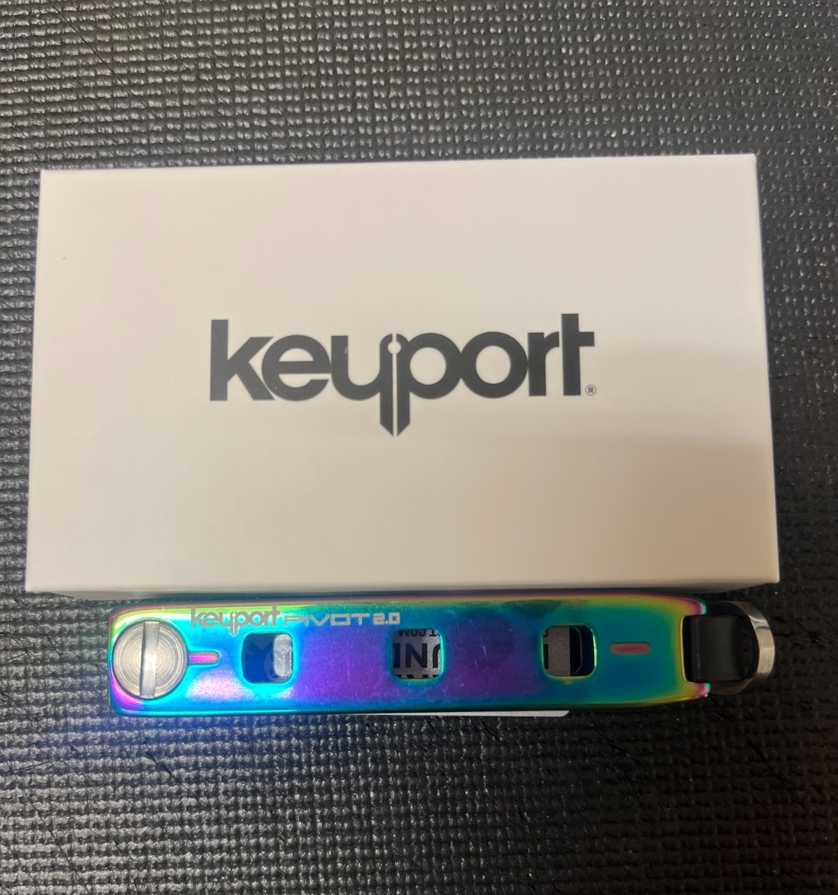 Keyport Pivot 2.0 Aluminum Premium Key Holder Spectrum New