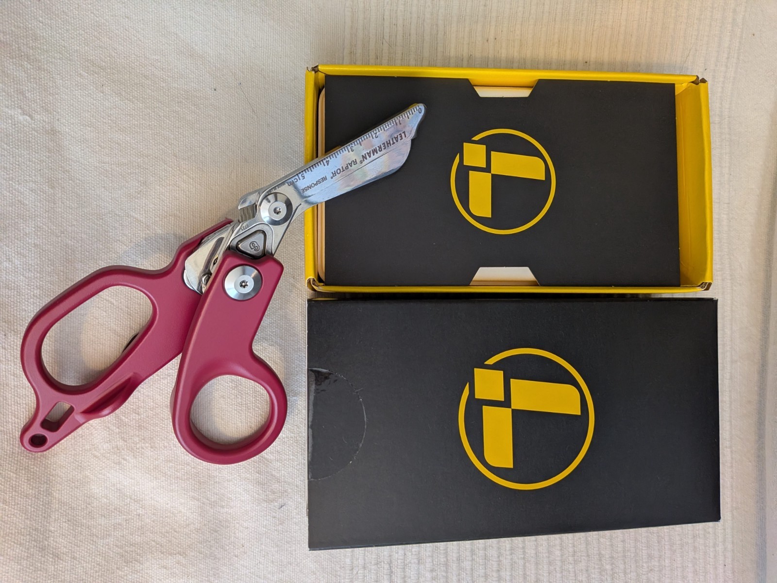 Leatherman Raptor Response Red/Crimson Rescue Shears 832963 – No Sheath – NEW