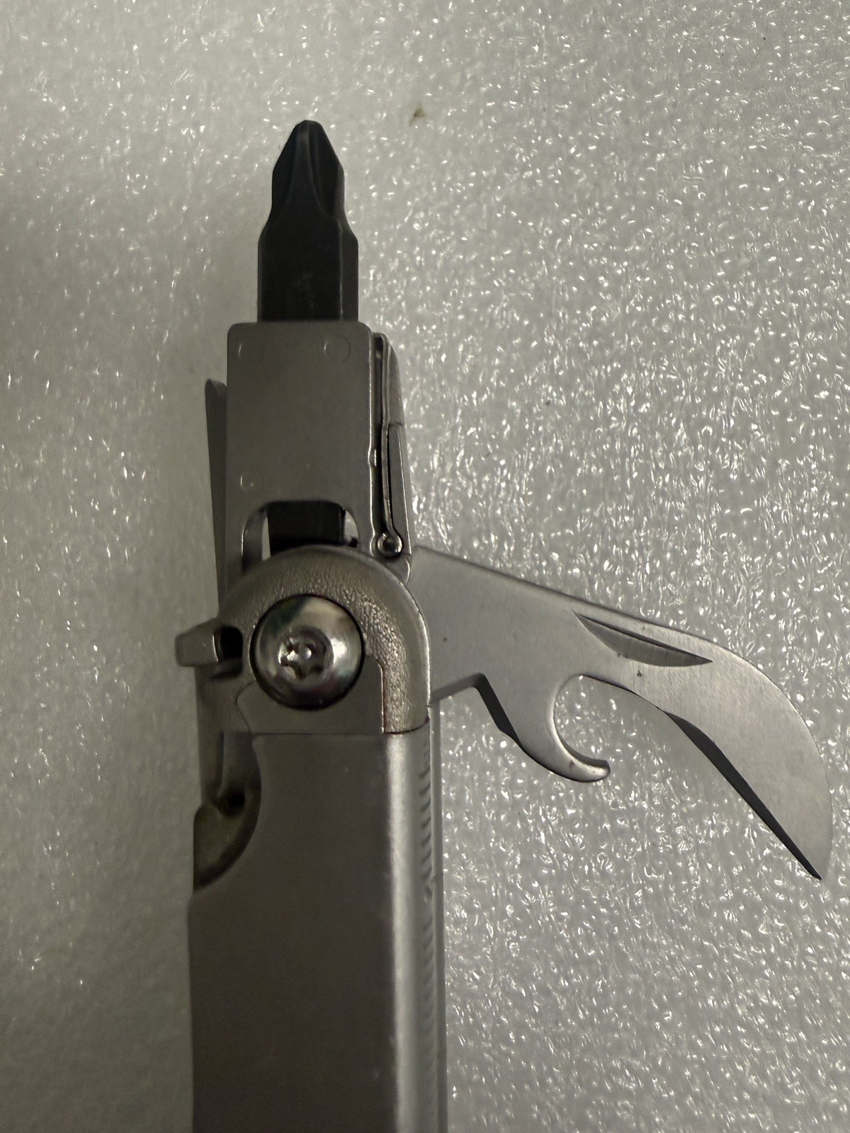 Leatherman Wave Multi‑Tool w/ Nylon Sheath –Stainless Steel–Great Condition
