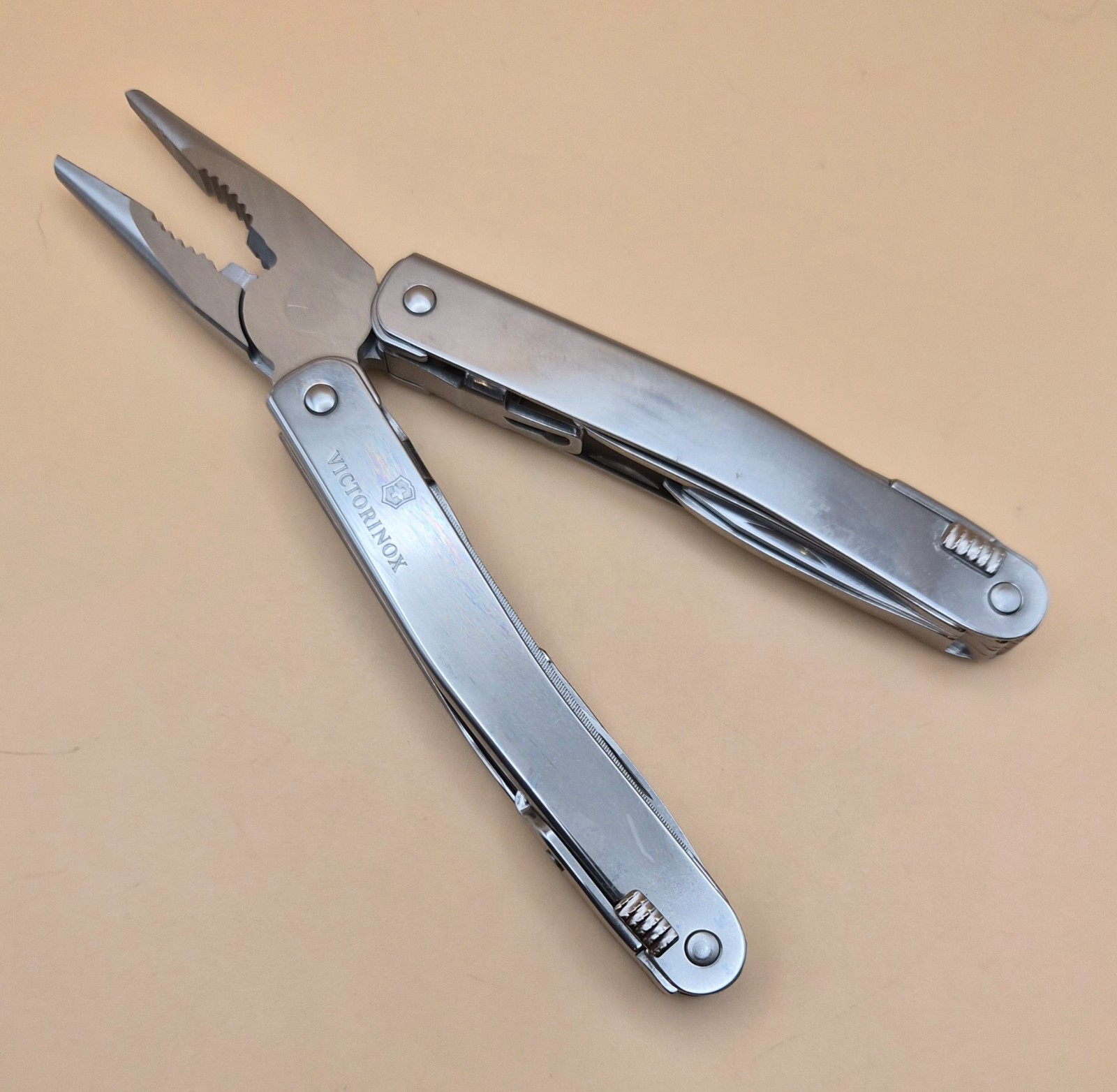 Victorinox SwissTool SPIRIT X Multi-Tool – Good Condition (002)