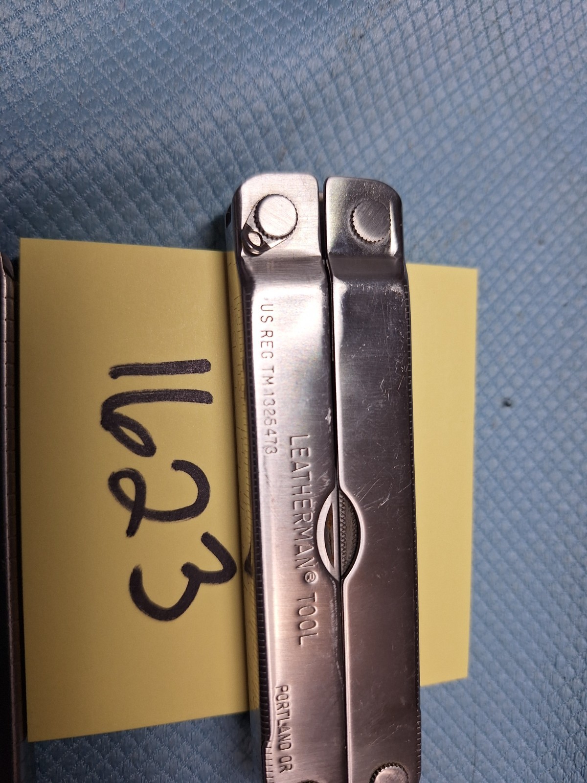 2 LEATHERMAN ORIGINAL PST Multi Tool Knife Excellent Lot 1623