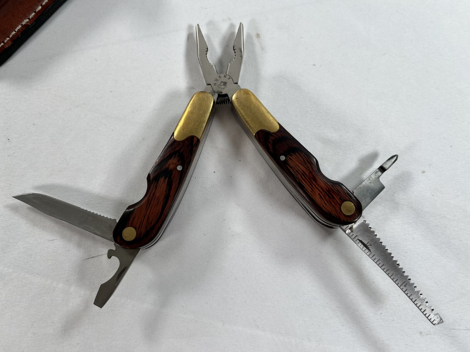 Husky Limited Edition 25th Anniversary Multi Tool with Brown Leather Holster