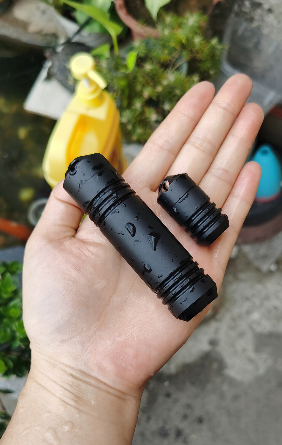 EDC Alloy Waterproof Capsule Tube Outdoor Survival Seal Pill Case Small Item Box