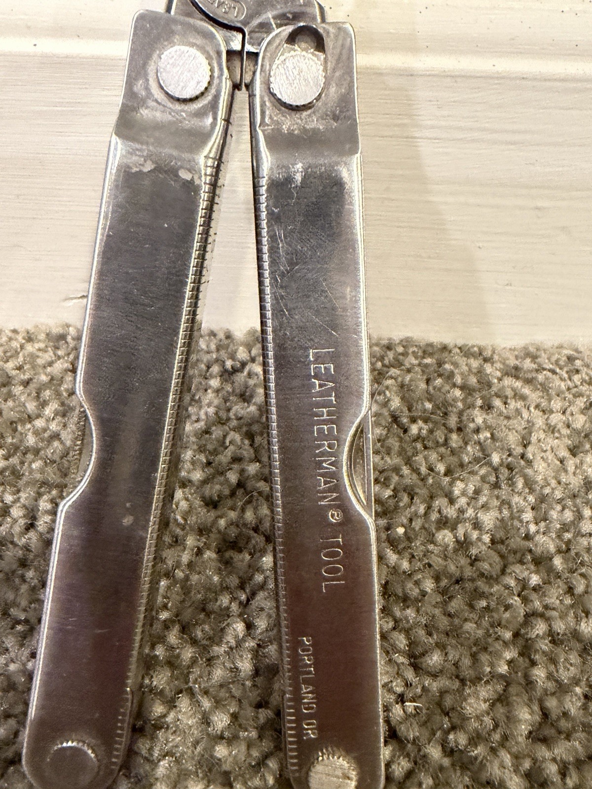 Cabelas Letherman Multi Tool Silver Made In USA Good Condition