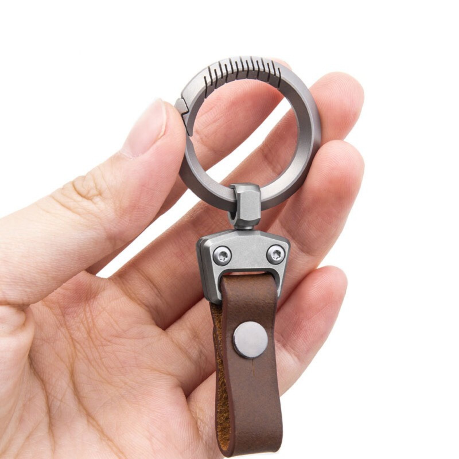 EDC Titanium Alloy + Leather Portable Car Universal Keychain Hanging Buckle Tool