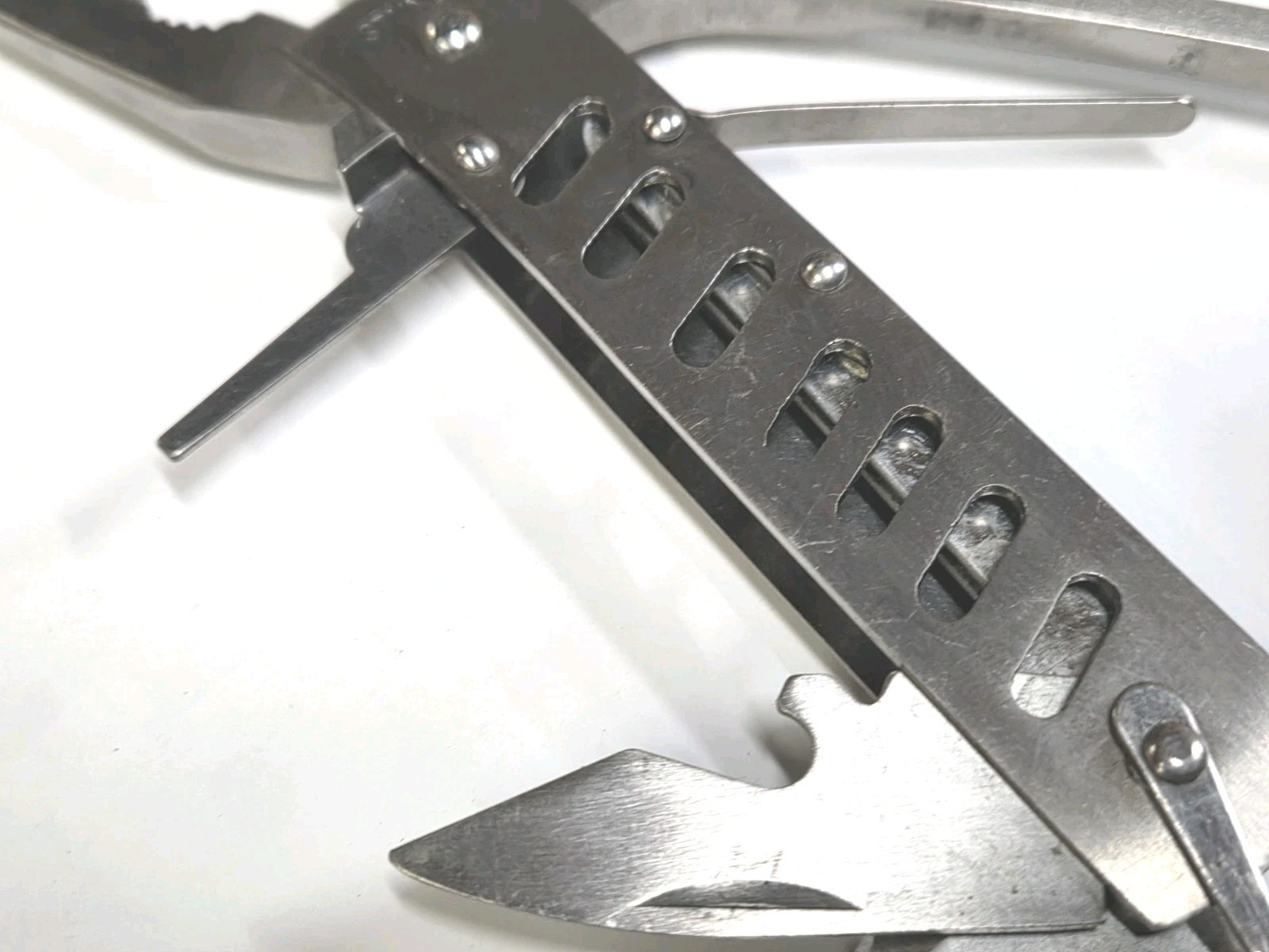 Heavy Duty Stainless Steel Multi-Tool Wire Pliers Knife Saw Screw Drivers Pouch