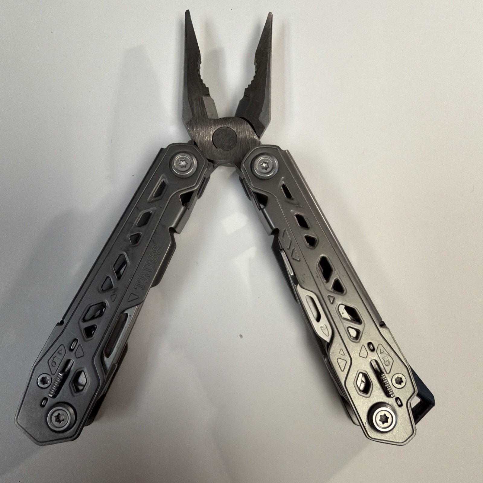 Gerber Truss 17-in-1 Multi Tool Dk Grey